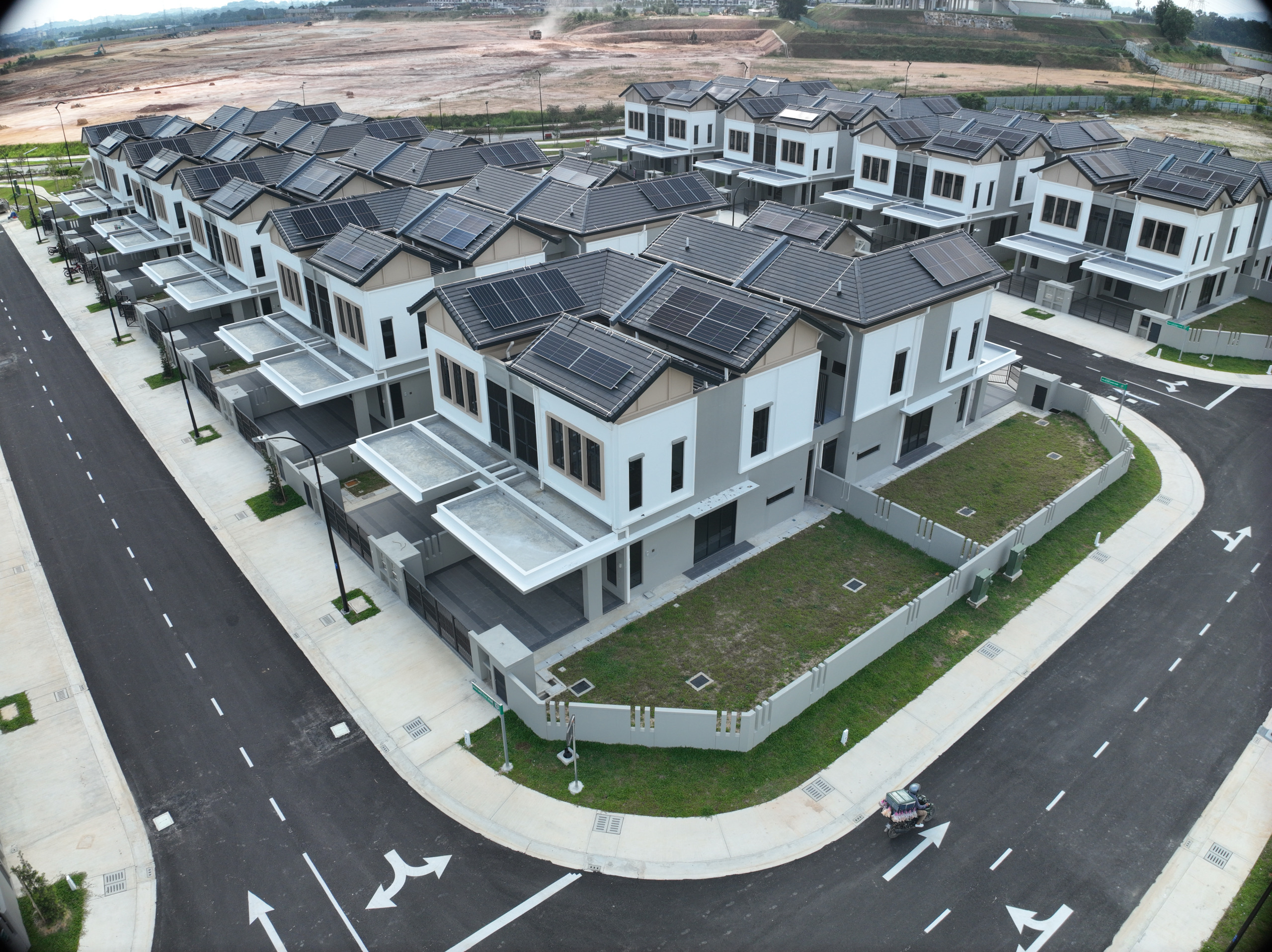 Phase A4-02 Hamlet - Aerial view - Completed.  19 June 2026
